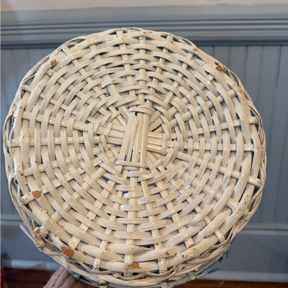 Cottagecore Grannycore Vintage Duck Goose Cottage Whicker Basket W/ Handle - Picture 6 of 8
